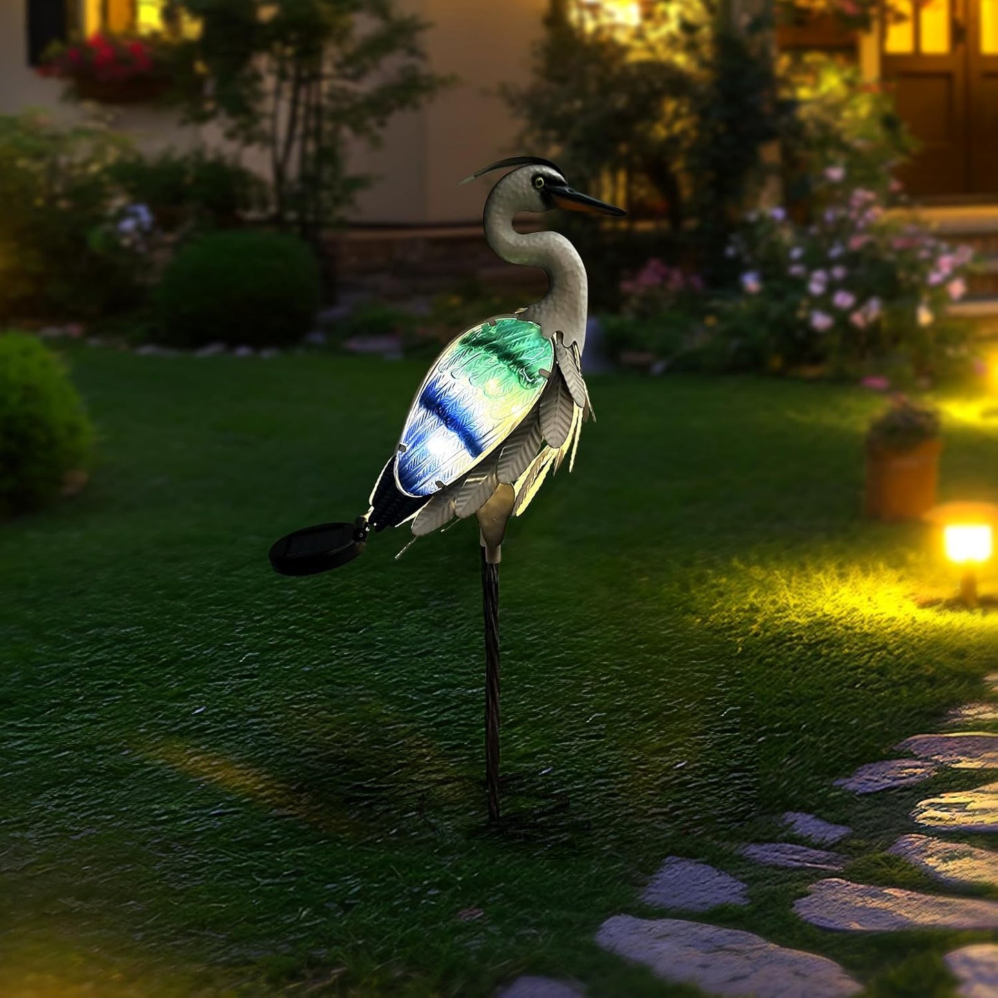 HONGLAND Solar Metal Crane Statue Garden Heron Sculpture, Glass Outdoor Heron Yard Art Coastal Ocean Bird Decor Lawn Ornament for Backyard Porch Patio Decor（24 Inch）