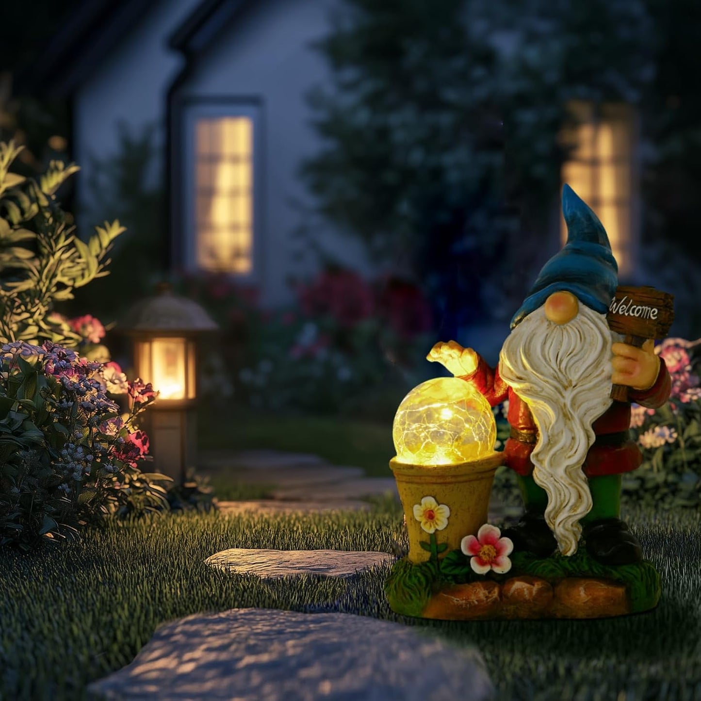 DiliComing Solar Garden Gnomes Outdoor Statues - Cute Gnome Statue with Welcome for Yard Patio Porch Lawn, Resin Gnome Figurine with Solar Light for Thanksgiving and Christmas