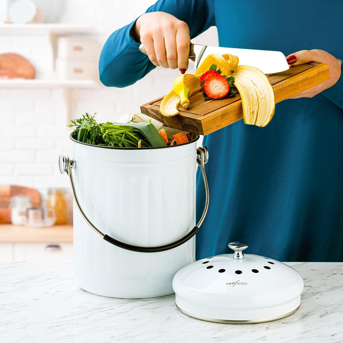 RED FACTOR Premium Compost Bin for Kitchen Countertop - Stainless Steel Food Waste Bucket with Innovative Dual Filter Technology - Includes Spare Filters (White, 1.3 Gallon)