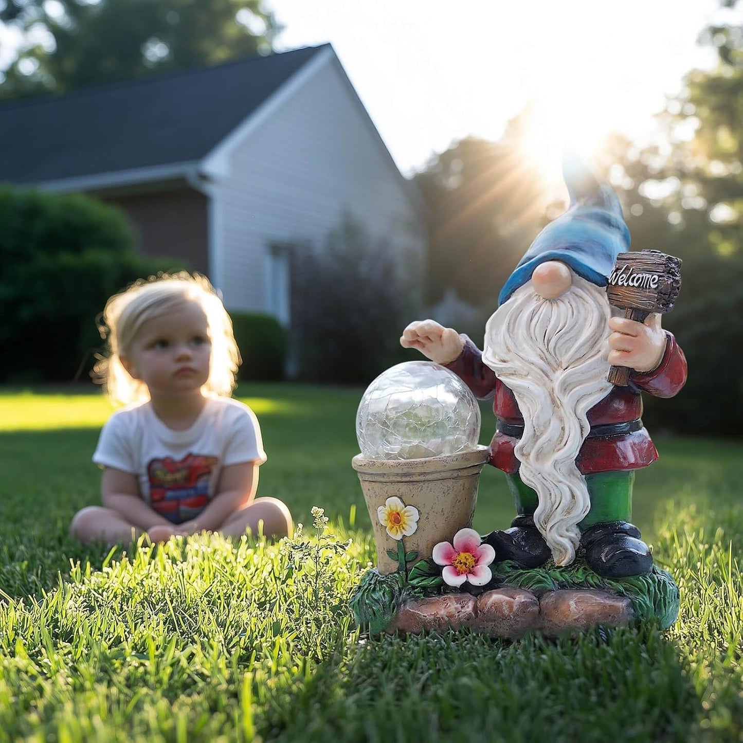 DiliComing Solar Garden Gnomes Outdoor Statues - Cute Gnome Statue with Welcome for Yard Patio Porch Lawn, Resin Gnome Figurine with Solar Light for Thanksgiving and Christmas
